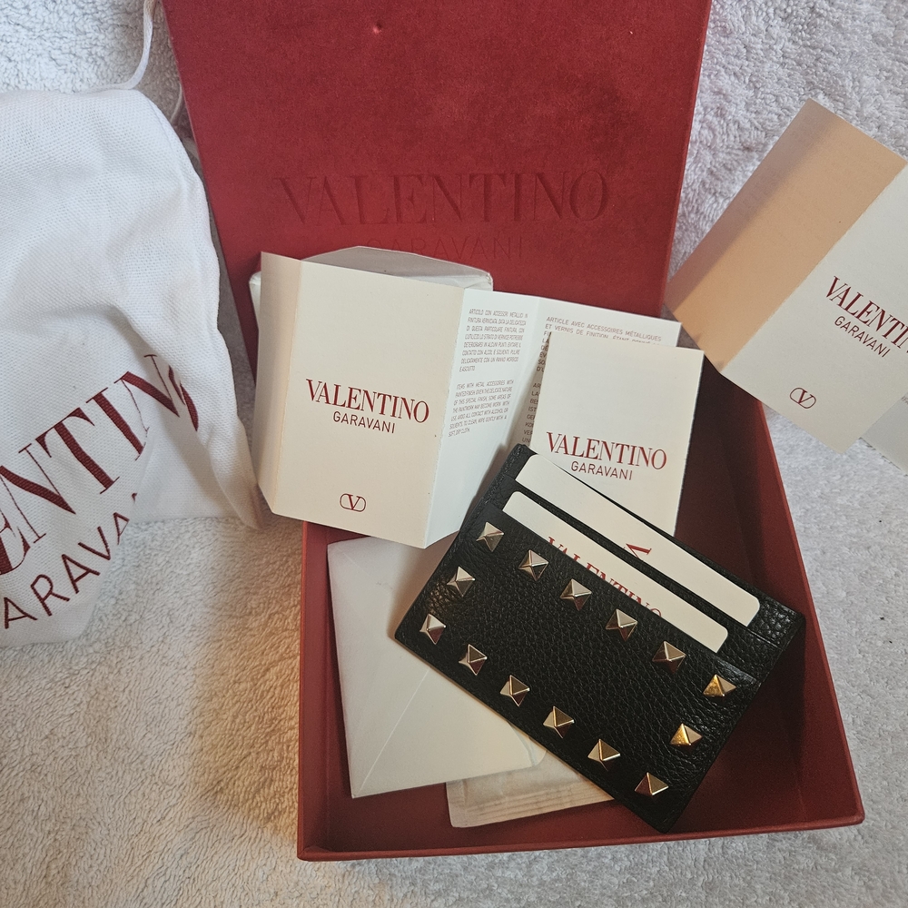 Valentino Garavani Black Gold Key Card Holder